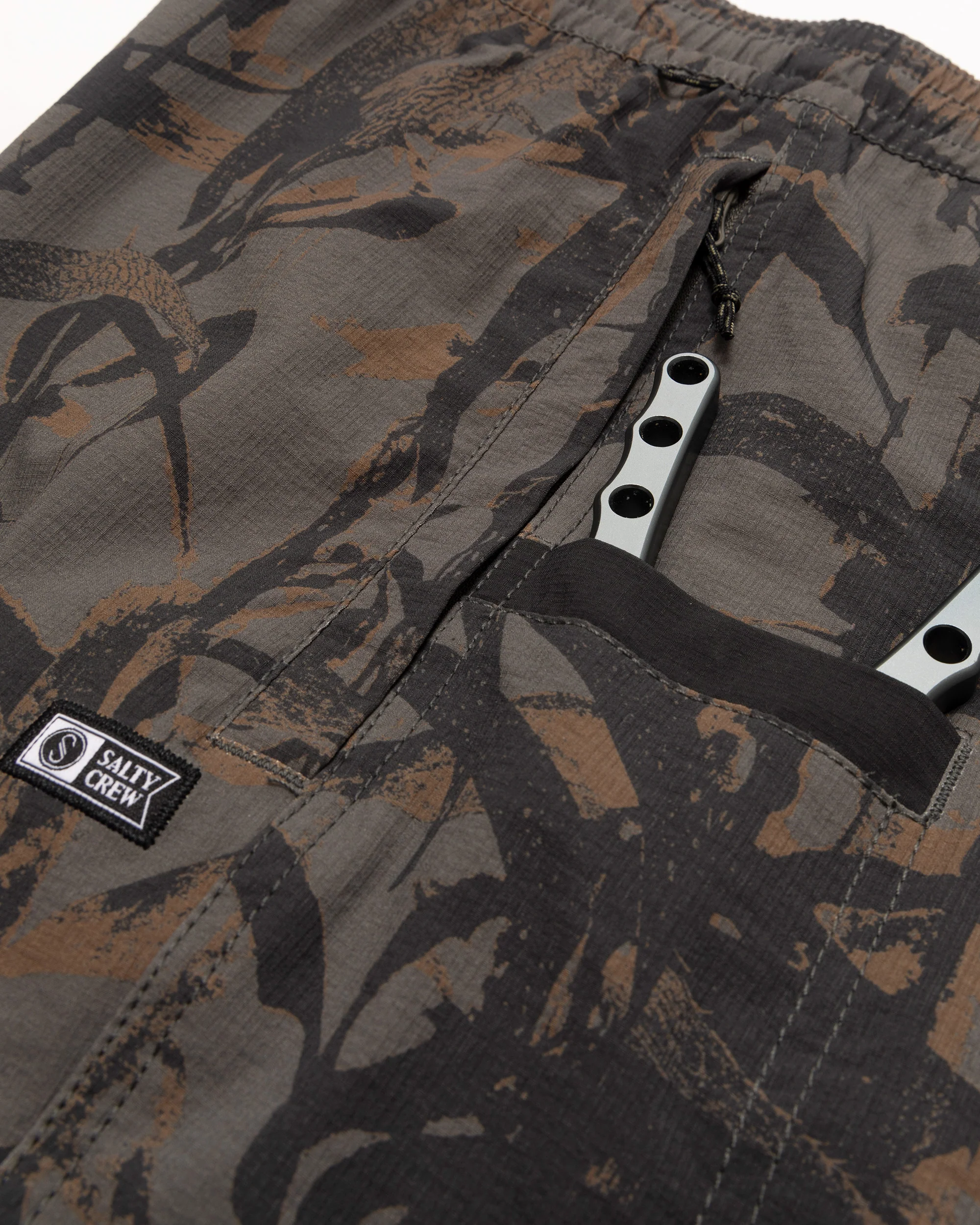 Crew 18" Ewaist Boatshort- Dark Kelp Camo - Image 5