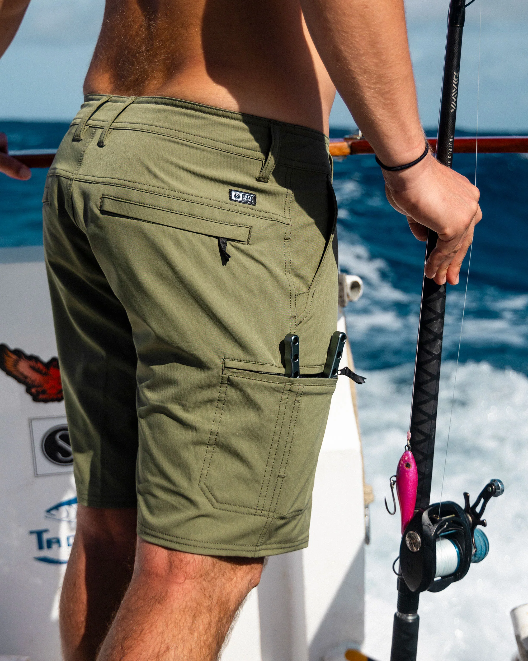Transom 18" Tech Short - Dusty Olive - Image 4